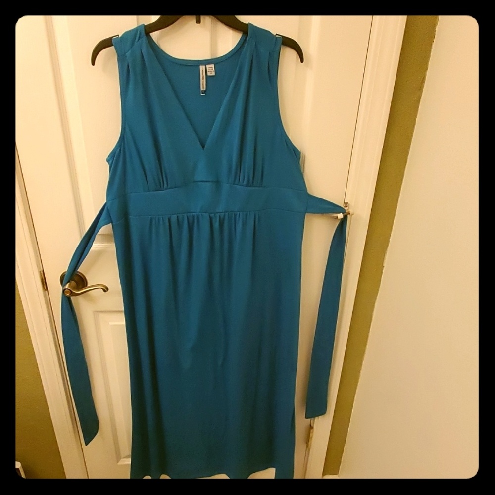 Maternity dress sleeveless